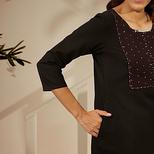 Daali Black Cotton Flax Round Neck 3/4 Sleeves Smart Formals Kurta With Two Pockets, 1 pc (Size - XL) 