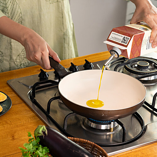 Gramiyaa Mustard Oil - Wood Cold Pressed, 1 L  Zero Trans Fat, Zero Preservatives, Never Refined