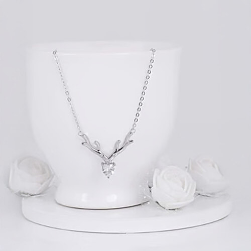 Giva Anushka Sharma 92.5 Sterling Silver Deer Heart Necklace For Women, 1 pc (Free Size) 