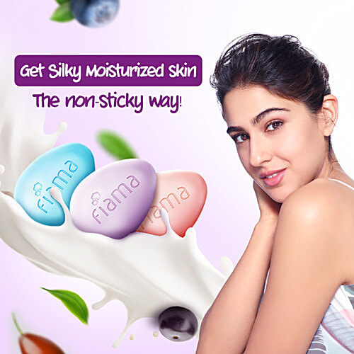 Fiama Japanese Hokkaido Milk & Berries Moisturising Soap Bars - Celebration Pack, 125 g (Pack of 5) (Buy 4 Get 1 Free) Non-Sticky Nourished Skin, Silky Moisturisation & Fragrant Freshness, 1/3 Skin Moisturisers & Vitamin F