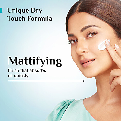 Pilgrim 5% Niacinamide Oil-Free Super Light Gel Sunscreen SPF 50+ PA++++, 40 ml  With Korean White Lotus, For Oily & Acne Prone Skin, No White Cast