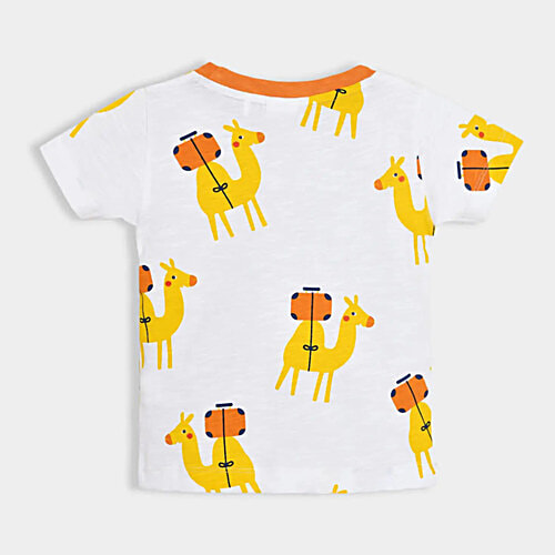 Miarcus Kids White & Orange 100% Cotton Half Sleeves Camel Print T-Shirt & Striper Shorts, 1 Set (4-5 Years) 