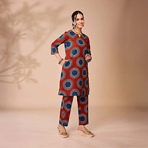 Daali Maroon Cotton Regular Fit Printed Kurta, 1 Set (Size - M)