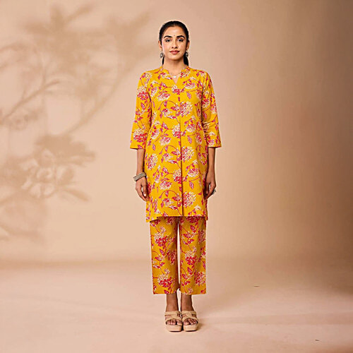 Daali Canary Mustard Cotton Regular Fit Floral Print Kurta, 1 Set (Size - L) 
