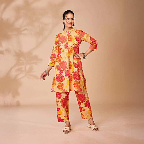 Daali Orange Cotton Regular Fit Floral Print Kurta, 1 Set (Size - S) 