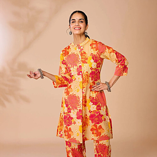 Daali Orange Cotton Regular Fit Floral Print Kurta, 1 Set (Size - S) 