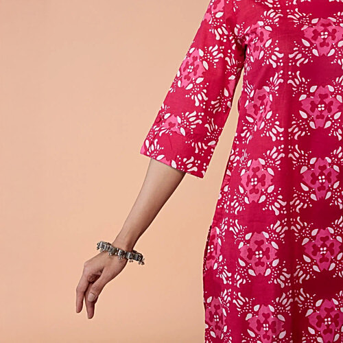 Daali Fuschia Cotton Regular Fit Printed Kurta, 1 Set (Size - XL)