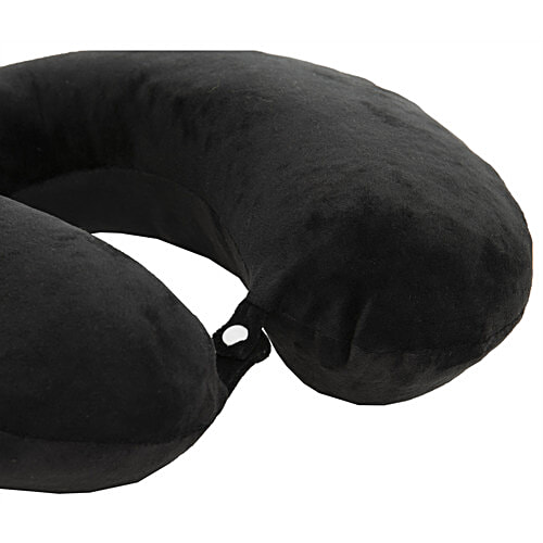 Marque U-Neck Travel Pillow - 40 x 40 cm, Black, 1 pc