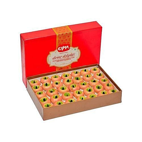 Buy Om Sweets Sweets Kaju Apple 500 Gm Online at the Best Price of Rs
