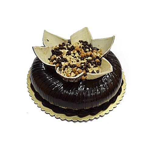 Buy Czar Bakery Fresh Cakes Choco Crunchy 500 Gm Online at the Best