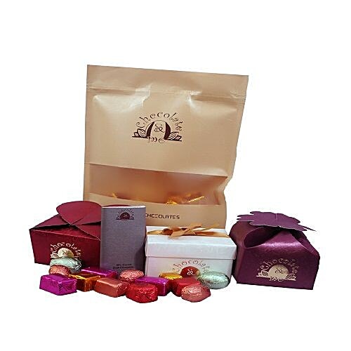 Buy Chocolate & Me Chocolate Gift Pack 150 gm Gift Pack Online at Best