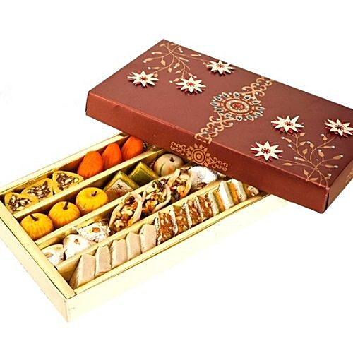 Buy Avarya Sweets Dry Fruits Mithai Box .(C) Online at Best Price of