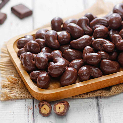 Fabbox Premium Chocolate Cashews - Whole Goan Kaju Dessert, Guilt-Free, Healthy Snack, 50 g