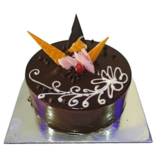 Buy Vista Bakery Fresh Chocolate Chip Cake Eggless Online at Best