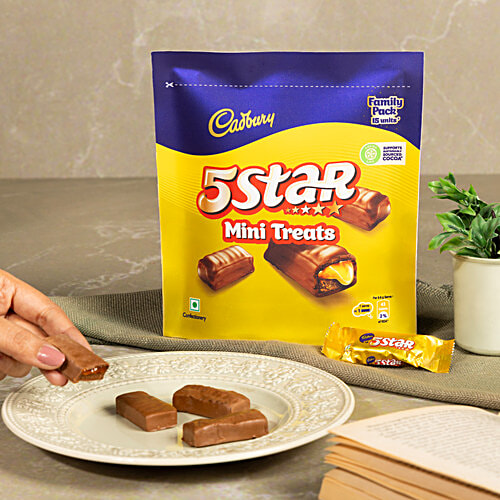 Cadbury 5 Star Mini Treats Chocolate Bars, 166.6 g (17 x 9.8 g) Family Pack, Bite-Sized Pieces, Indulge in a Chocolatey Delight