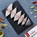 fresho! Black Pomfret Fish - Medium, Steak/Slice 900 g Tray Pack