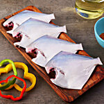 fresho! White Pomfret Fish-Small, Whole Cleaned 450 g (4-6 pcs)