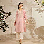 Daali Peach Viscose Round Neck 3/4 Sleeves Blooming Mood Kurta With Two Pockets 1 pc (Size - S)