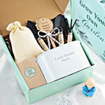 FNP Gardeners Bloom Gift Hamper 1 pc