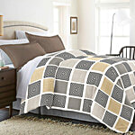 Sarangi Creations Double Comforter Microfibre - Geometric Design, Multicolour 1 pc
