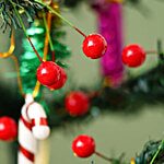 eCraftIndia Artificial Holly Berries Decoration - Red & Green 50 pcs