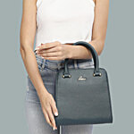 Lavie Women's Ushawu Green Handbag - Small 1 pc