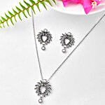 Voylla Fresh Fern Petal Pendant With Earrings 1 Set