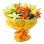 FERNS N PETALS Flower Bouquet - Colour Me U 400 g