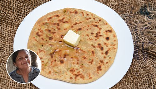 Makhana and Methi Paratha Recipe: How to Make Makhana and Methi Paratha ...